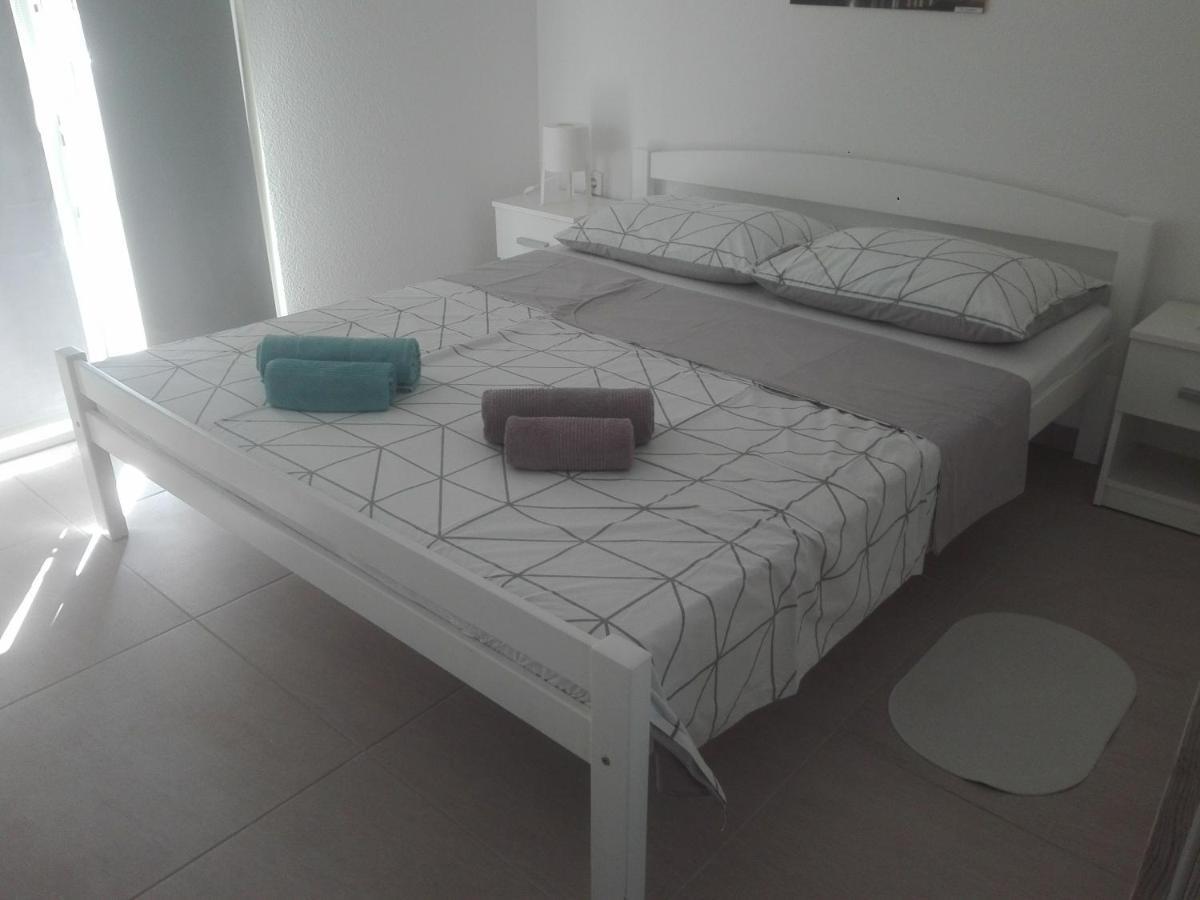 Apartman Bunaric Vir Buitenkant foto