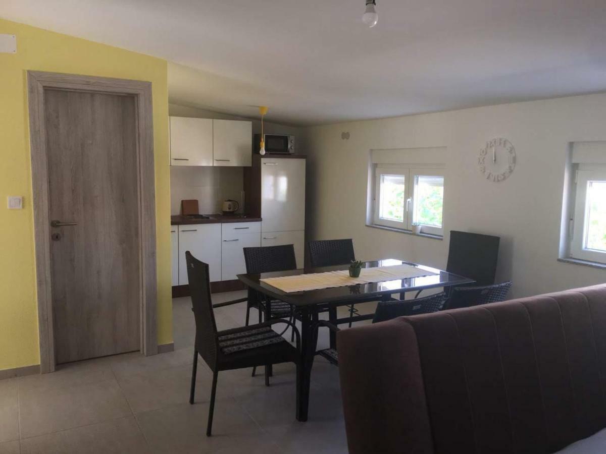 Apartman Bunaric Vir Buitenkant foto